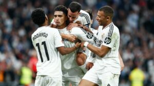 Bellingham héroe y Nyom villano