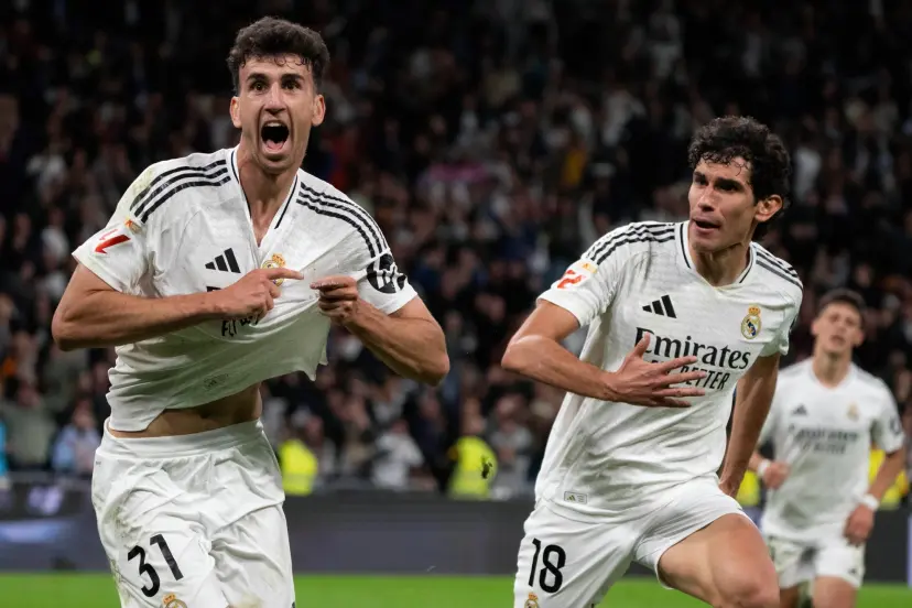 Jacobo y Vallejo celebrando el 2-1. Fuente: La Liga.